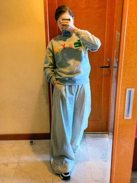 「travel」｜「アイテム（スラックス）」を使った、CyoLeeさん（レディース・165cm）の冬コーディネート