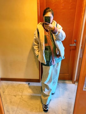 「Champion別注」｜「アイテム（スラックス）」を使った、CyoLeeさん（レディース・165cm）の冬コーディネート