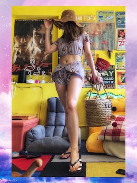 「Lulus（-）のアイテム（パンツ）」を使った、CyoLeeさん（レディース・165cm）の春コーディネート