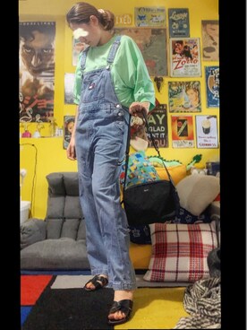 「TOMMY HILFIGER（トミーヒルフィガー）のアイテム（オールインワン・サロペット）」を使った、CyoLeeさん（レディース・165cm）の春コーディネート