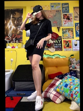 「TOMMY HILFIGER」｜「アイテム（ワンピース/ドレス）」を使った、CyoLeeさん（レディース・165cm）の春コーディネート