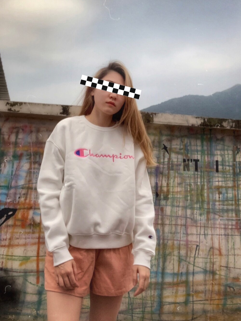 STUSSYのパンツ（オレンジ系）を使った人気ファッション