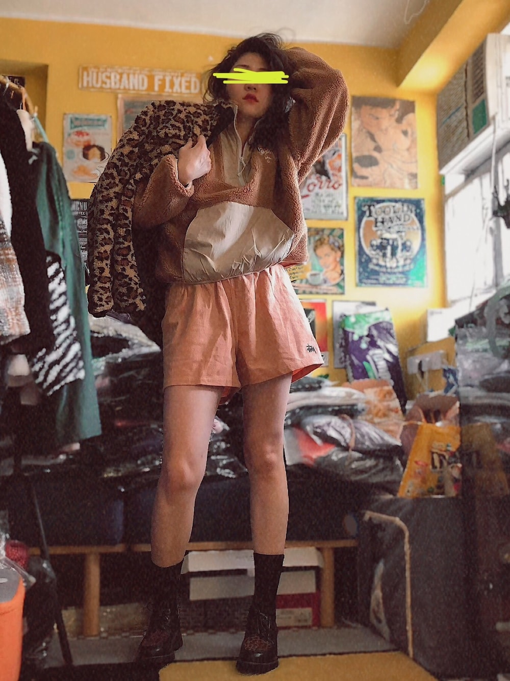 STUSSYのパンツ（オレンジ系）を使った人気ファッション
