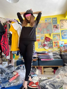 「KARL LAGERFELD（カールラガーフェルド）のアイテム（トップス、ブラック系）」を使った、CyoLeeさん（レディース・165cm）の春コーディネート