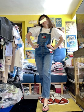 「TOMMY HILFIGER（トミーヒルフィガー）のアイテム（オールインワン・サロペット）」を使った、CyoLeeさん（レディース・165cm）の春コーディネート