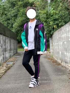 ナイロンジャケットを使った「欅坂46」の人気ファッション