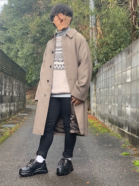 「アイテム（ステンカラーコート）」を使った、ろばみみさん（メンズ・166cm・20代）の冬コーディネート
