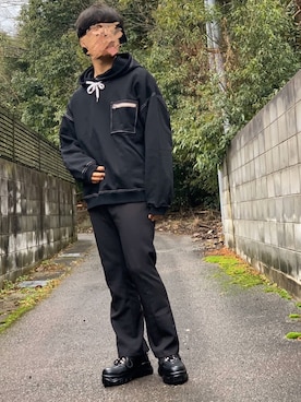 「INTER FACTORY（インターファクトリー）のWEARISTA Suzu × INTER FACTORY　ヨーク付きステッチパーカー（パーカー）」を使った、ろばみみさん（メンズ・166cm）の冬コーディネート