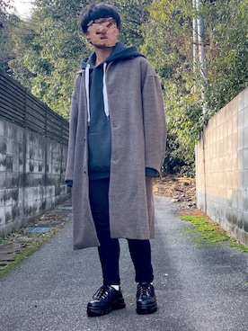 「アイテム（ステンカラーコート）」を使った、ろばみみさん（メンズ・166cm・20代）の冬コーディネート