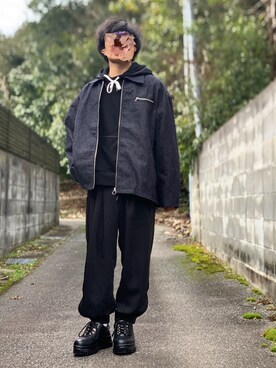 「INTER FACTORY（インターファクトリー）のWEARISTA Suzu × INTER FACTORY　ヨーク付きステッチパーカー（パーカー）」を使った、ろばみみさん（メンズ・166cm）の冬コーディネート
