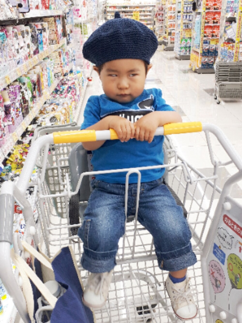 「男の子コーデ、1歳、ハンドメイド、ベレー帽、Tシャツ、ワイドデニム、converse、Laundry、西松屋」｜「Handmadeのアイテム（ハンチング/ベレー帽、ブルー系）」を使った、KOU🐴HAKKU🌳さん（キッズ・100cm）の夏コーディネートの1枚目の写真