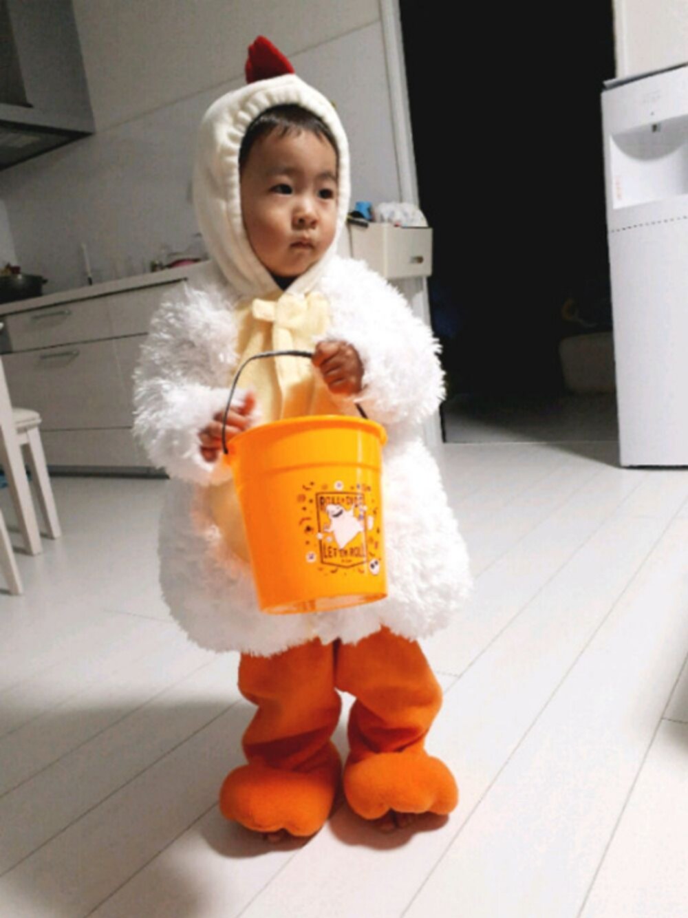 「ハロウィン、ニワトリ、2歳、男の子」｜「no brandのアイテム（コスチューム/パーティーグッズ、ホワイト系）」を使った、KOU🐴HAKKU🌳さん（キッズ・110cm）の秋コーディネートの1枚目の写真