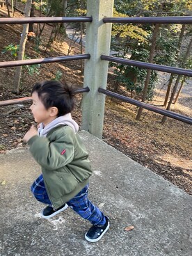 「petit main（プティマイン）のアイテム（MA-1）」を使った、yuuuuuさん（キッズ・100cm）の冬コーディネート