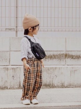 「ノーカラーシャツ」｜「アイテム（ニットキャップ/ビーニー）」を使った、Yuzu𓈒𓏸𓐍さん（キッズ・90cm）の秋コーディネート