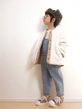 「リバーシブル」｜「アイテム（サロペット/オーバーオール）」を使った、Yuzu𓈒𓏸𓐍さん（キッズ・100cm）の冬コーディネート