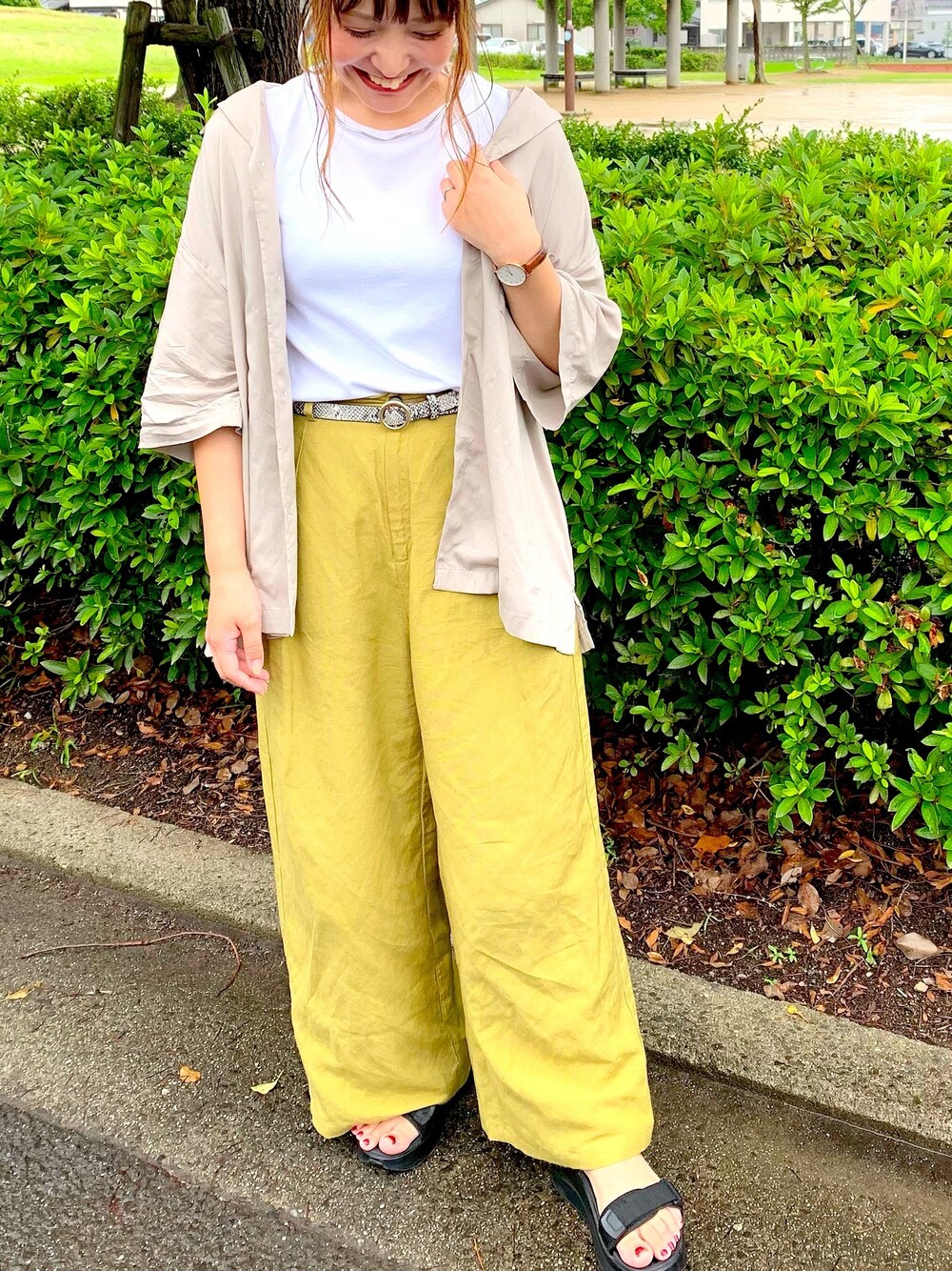 「休日スタイル、リラックススタイル、大人コーデ、プチプラコーデ、夏コーデ、パンツスタイル、低身長、シルバーアクセサリー、リネン、ノースリーブ」｜「Daniel Wellingtonのアイテム（アナログ腕時計、ブラウン系）」を使った、minamina0803さん（レディース・152cm）の夏コーディネートの1枚目の写真