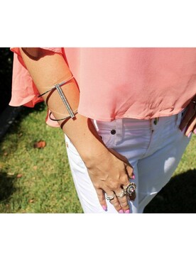 Ali Levineさんのコーディネート