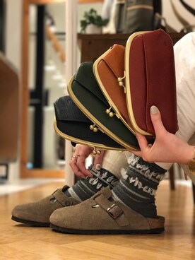 「folna（フォルナ）のアイテム（財布、レッド系）」を使った、阪本 ケイコさん（レディース・160cm）の冬コーディネート