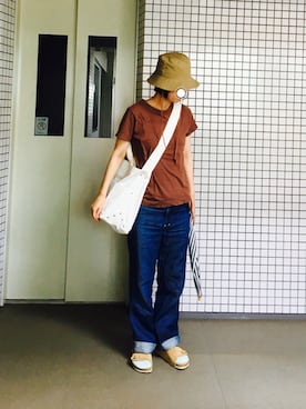 ハットを使った ネイビー ブラウン のレディース人気ファッションコーディネート Wear