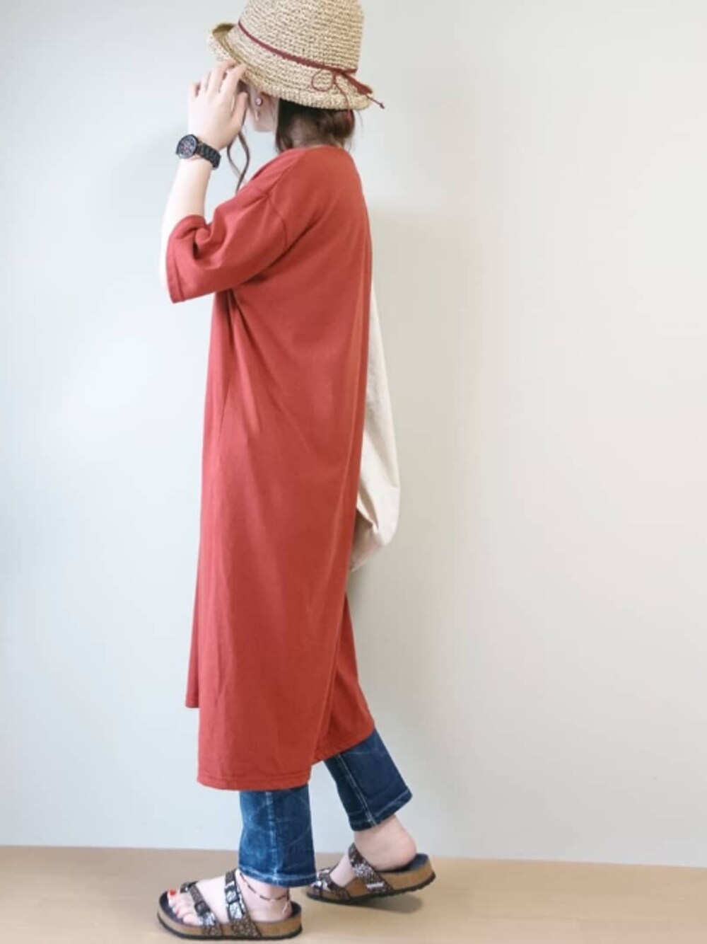 「イチヨンプラス、Tシャツワンピ、birkenstock、METALLICSTONES、2018ss、ナチュラルコーデ、カジュアルコーデ、低身長、夏コーデ、PR」｜「BIRKENSTOCKの18SS新作◆MAYARI/マヤリ メタリックストーンズ（WOMEN）（サンダル、ブラック系）」を使った、CHAMUさん（レディース・149cm）の夏コーディネートの1枚目の写真