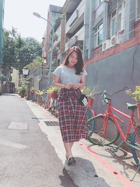 「plussize」｜「アイテム（その他シューズ）」を使った、Evie巧昀さん（レディース・165cm）の夏コーディネート