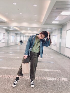 「model」｜「アイテム（ジャケット/アウター）」を使った、Evie巧昀さん（レディース・165cm）の春コーディネート