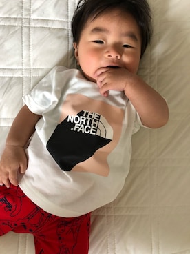 「Carter's（カーターズ）のアイテム（パンツ）」を使った、りくさん（キッズ・60cm）の夏コーディネート