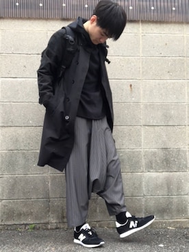 「NO ID.（ノーアイディ）のアイテム（ステンカラーコート）」を使った、kulaさん（メンズ・173cm）の春コーディネート