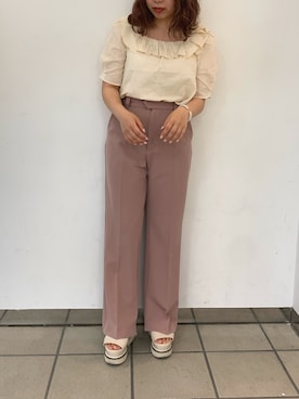 「くすみピンク」｜「アイテム（スラックス）」を使った、安部麻未奈さん（レディース・152cm）の夏コーディネート