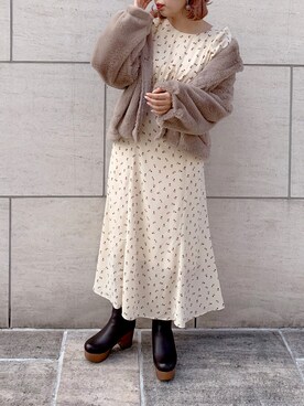 「バラ柄」｜「アイテム（ジャケット/アウター）」を使った、安部麻未奈さん（レディース・152cm）の秋コーディネート