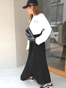 「オールドスクール」｜「アイテム（アナログ腕時計）」を使った、wakanaさん（レディース・161cm）の冬コーディネート