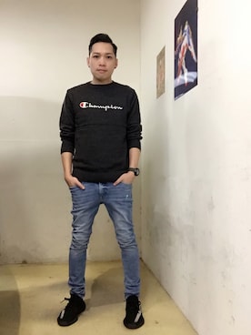 「Champion（チャンピオン）のアイテム（ニット/セーター）」を使った、Neo23さん（メンズ・170cm）の冬コーディネート