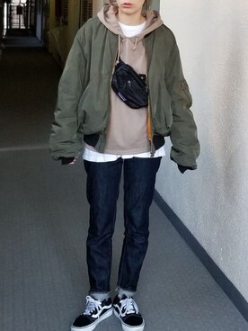「サコッシュ」｜「アイテム（MA-1）」を使った、saaayaaaさん（レディース・152cm）の冬コーディネート