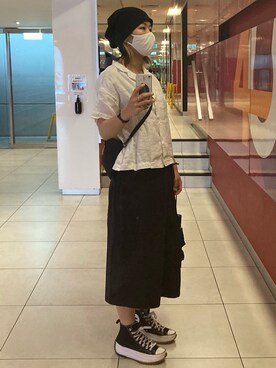 「MUJIのアイテム（スカート、ブラック系）」を使った、Charon Cheさん（レディース）の春コーディネート
