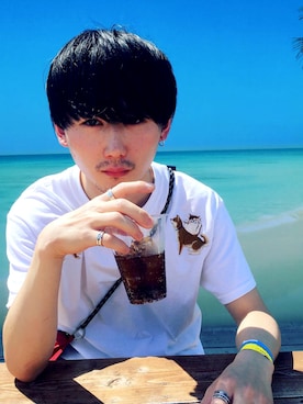 「AlexanderLeeChang（アレキサンダーリーチャン）のアイテム（Tシャツ/カットソー）」を使った、Jin zheさん（メンズ・170cm）の夏コーディネート