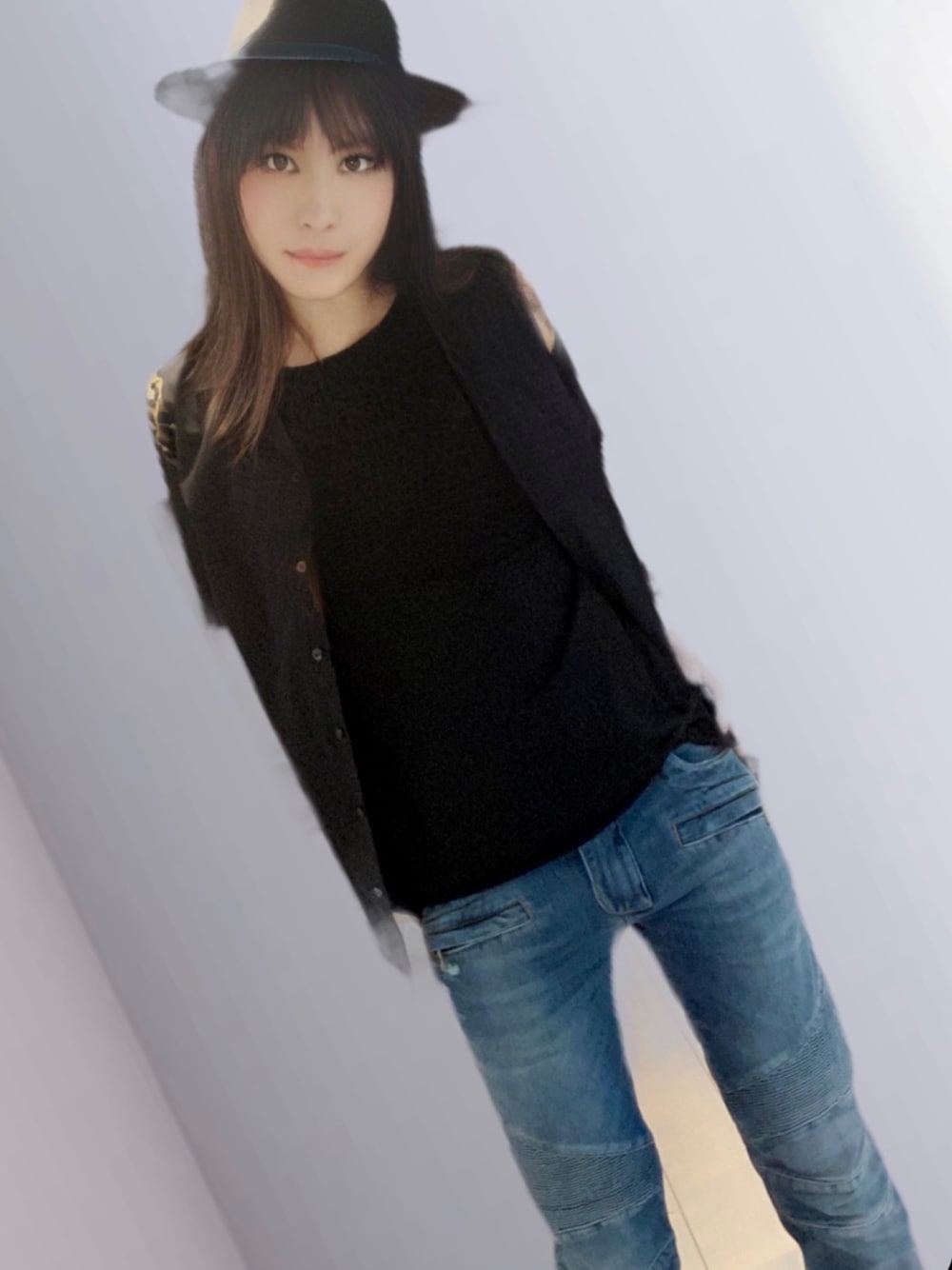 「Lucien Pellat-Finetのアイテム（Tシャツ/カットソー、ブラック系）」を使った、giannarockさん（メンズ・176cm）の夏コーディネートの1枚目の写真
