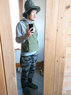 「アイテム（家具）」を使った、まつさん（メンズ・173cm）の春コーディネート