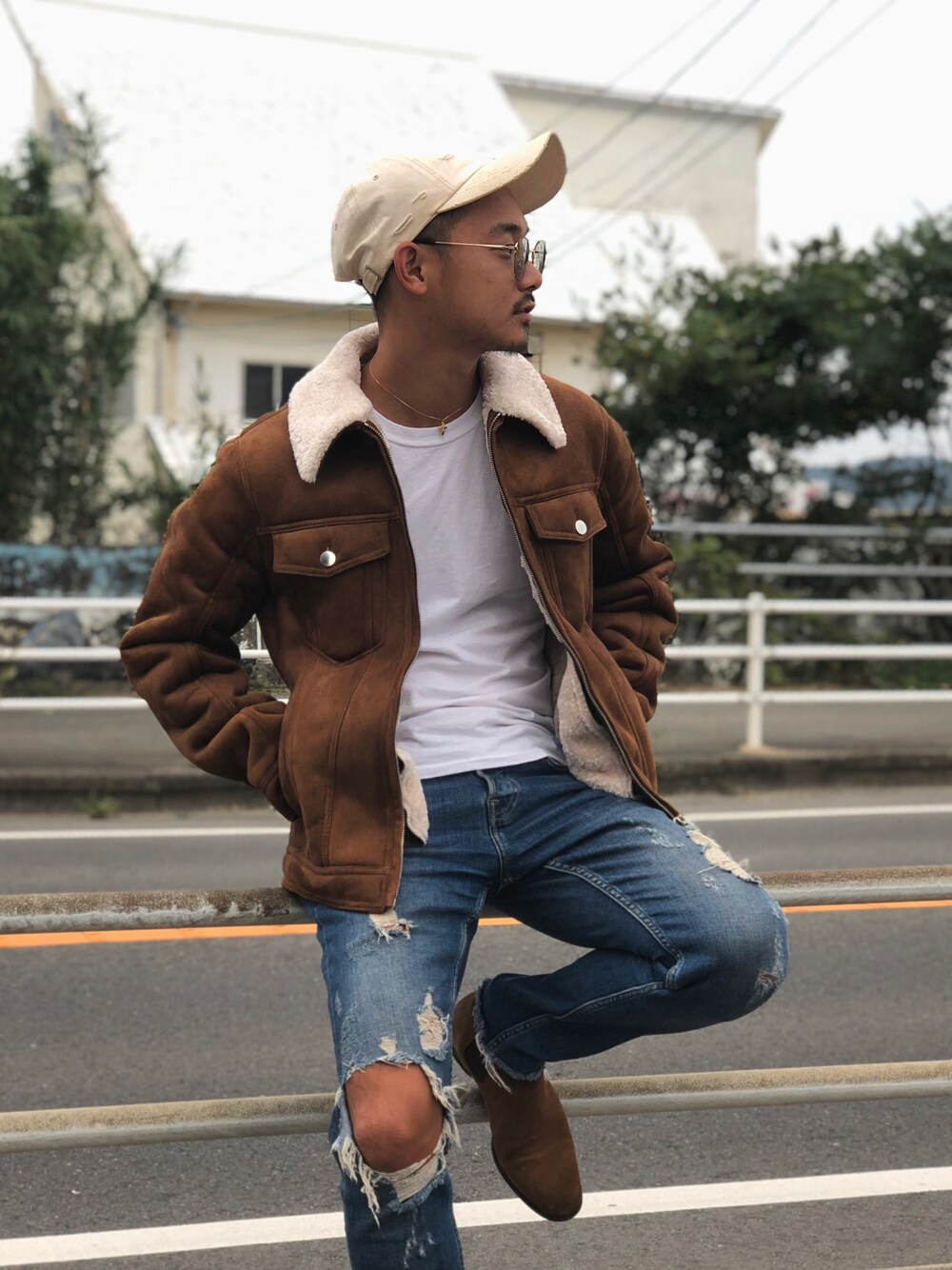 「ZARA、秋のコーデ、シンプル、大人カジュアル、ムートンコート、秋服」｜「ZARAのアイテム（ムートンコート、ブラウン系）」を使った、$$$_threearrowsさん（メンズ・165cm）の秋コーディネートの1枚目の写真