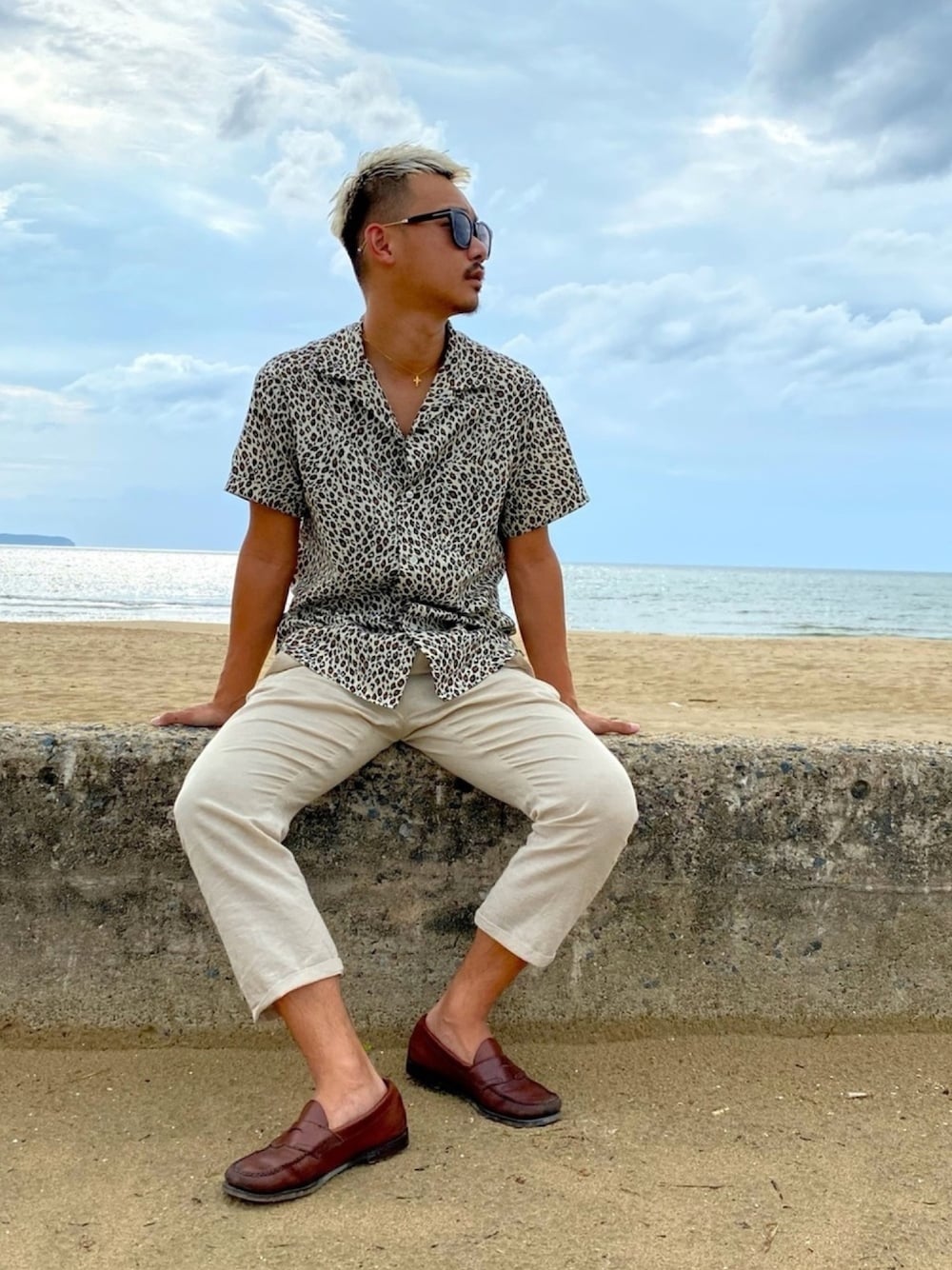 「夏、大人カジュアル、低身長コーデ、シャツスタイル、シャツ、ZARA、ThreeArrows、30代、リネンパンツ、シャツ好き集まれ」｜「ThreeArrowsのアイテム（シャツ/ブラウス、その他）」を使った、$$$_threearrowsさん（メンズ・165cm）の夏コーディネートの1枚目の写真