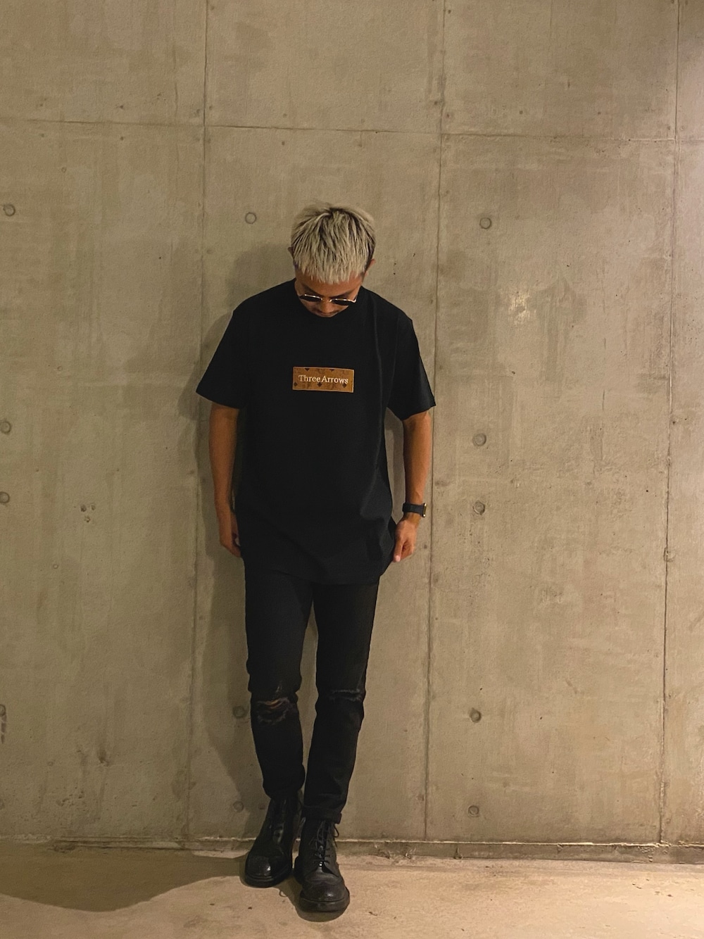 「カジュアルコーデ、MCM、休日スタイル、大人カジュアル、ビッグシルエット、Tシャツコーデ、ブラック、スキニー、ThreeArrows、30代」｜「ThreeArrowsのアイテム（Tシャツ/カットソー、ブラック系）」を使った、$$$_threearrowsさん（メンズ・165cm）の夏コーディネートの1枚目の写真