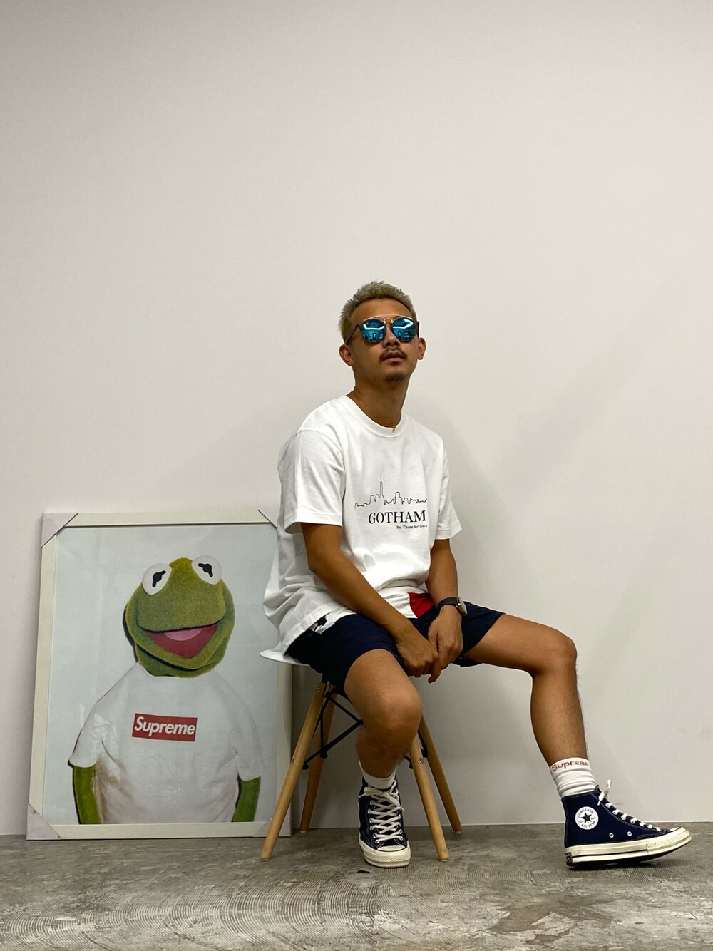 「ストリート、オトナカジュアル、コンバース、kith、converse、30代、夏コーデ、水着、ThreeArrows」｜「GOTHAM by ThreeArrowsのアイテム（Tシャツ/カットソー、ホワイト系）」を使った、$$$_threearrowsさん（メンズ・165cm）の夏コーディネートの1枚目の写真