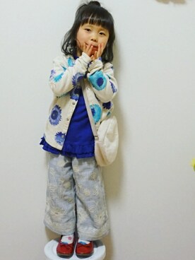 「フラワープリント」｜「アイテム（レッグウェア）」を使った、ゆん☺さん（キッズ・100cm）の冬コーディネート