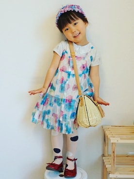 「フラワープリント」｜「アイテム（ヘアアクセサリー）」を使った、ゆん☺さん（キッズ・100cm）の春コーディネート