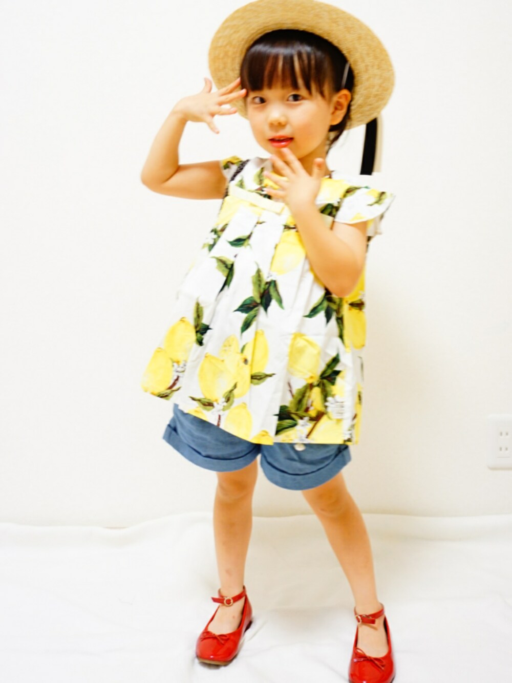 「夏コーデ、タペット、Tappet、nino、ニノ、ハッカキッズ、hakkakids、ストローハット、バレエシューズ、集まれ！北関東キッズ★」｜「Tappetのハット（ハット、ベージュ系）」を使った、ゆん☺さん（キッズ・100cm）の夏コーディネートの1枚目の写真