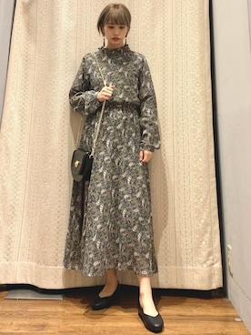 「earth music&ecology（アースミュージックアンドエコロジー）のORiental TRaffic Vカットパンプス（パンプス）」を使った、momoさん（レディース・155cm）の冬コーディネート