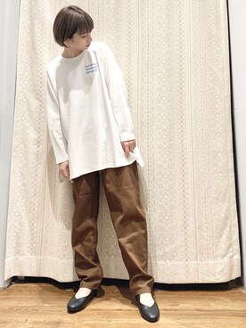 「NiCORON（ニコロン）のアイテム（パンツ）」を使った、momoさん（レディース・155cm）の春コーディネート