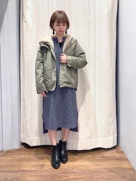 「ニットワンピース」｜「アイテム（マウンテンパーカー）」を使った、momoさん（レディース・155cm）の秋コーディネート