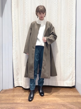 「白ニット」｜「アイテム（ノーカラーコート）」を使った、momoさん（レディース・155cm）の冬コーディネート