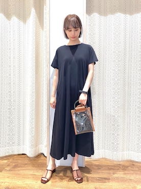 「ブラウン×ブラック」｜「アイテム（サンダル）」を使った、momoさん（レディース・155cm）の夏コーディネート