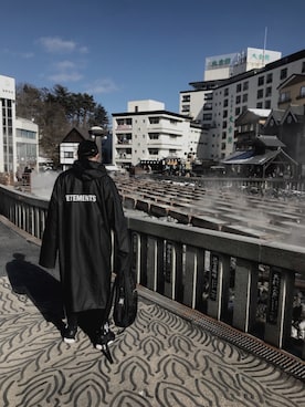 「vetements」｜「アイテム（ナイロンジャケット）」を使った、NIKkEさん（メンズ・172cm）の冬コーディネート